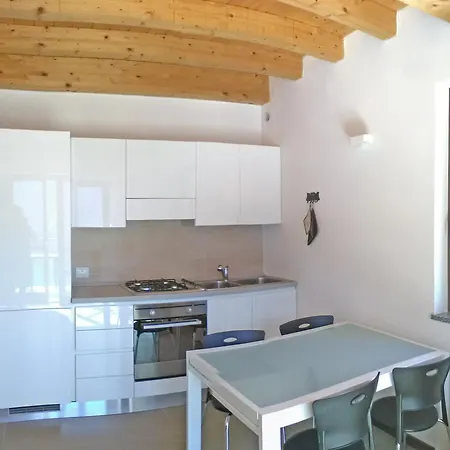 La Quiete 58 Maisonette View By Gardadomusmea Pieve