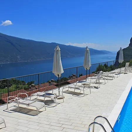 La Quiete 58 Maisonette View By Gardadomusmea Apartman Pieve